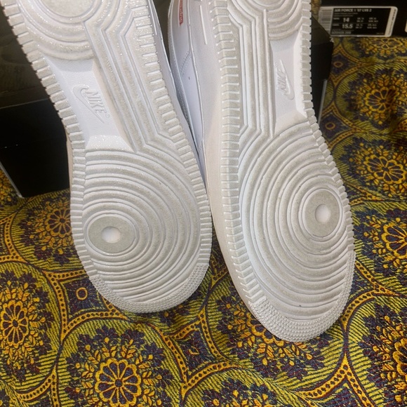 AIR FORCE 1 LOW SUPREME - Picture 8 of 9